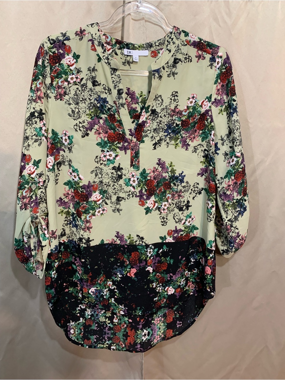 DR2 Sage Green and Black Floral Split-Neck Tunic #62/2